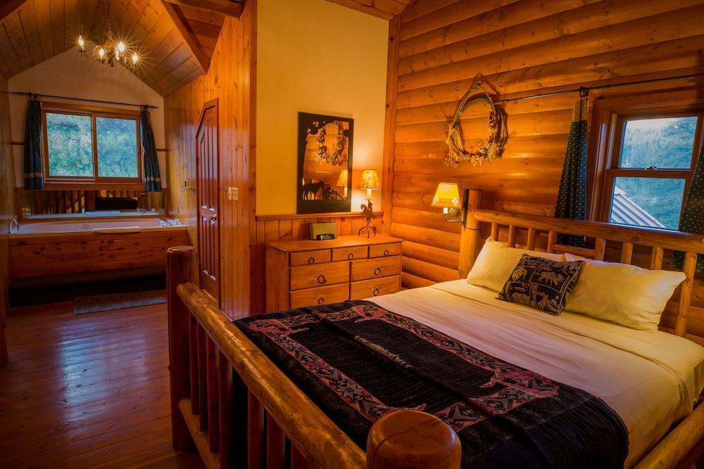 Hotel Baker Creek By Basecamp Lake Louise Zewnętrze zdjęcie