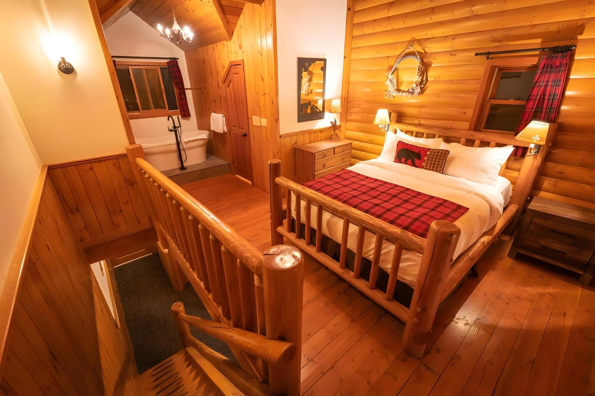 Hotel Baker Creek By Basecamp Lake Louise Zewnętrze zdjęcie