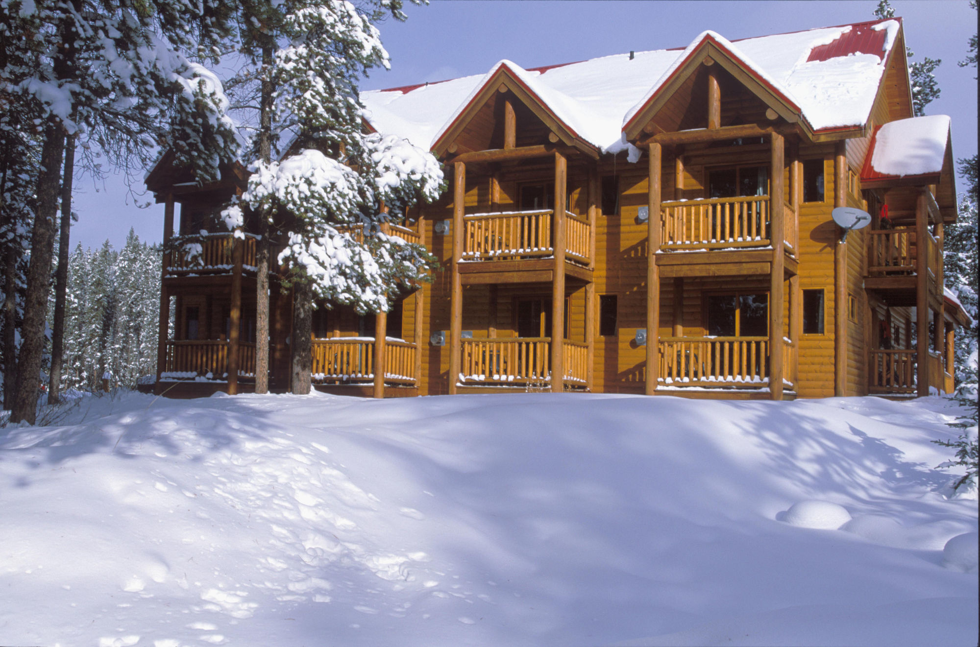 Hotel Baker Creek By Basecamp Lake Louise Zewnętrze zdjęcie