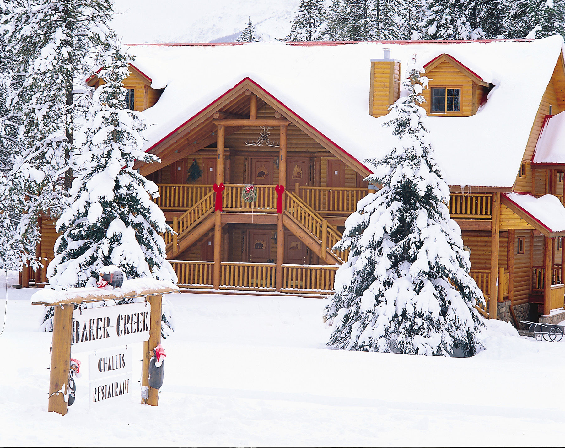 Hotel Baker Creek By Basecamp Lake Louise Zewnętrze zdjęcie