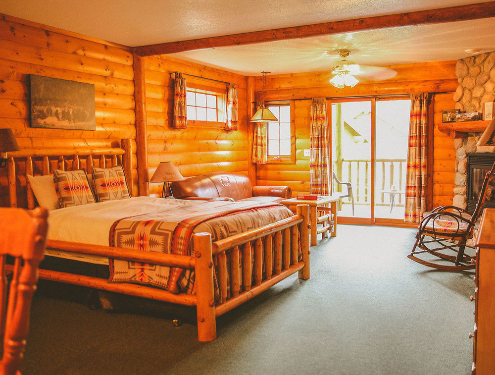 Hotel Baker Creek By Basecamp Lake Louise Zewnętrze zdjęcie